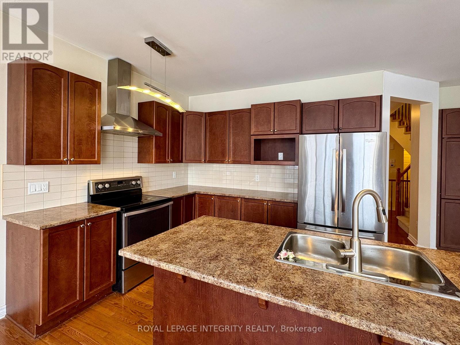 154 Highbury Park Drive, Ottawa, Ontario  K2J 5Y1 - Photo 6 - X12774062