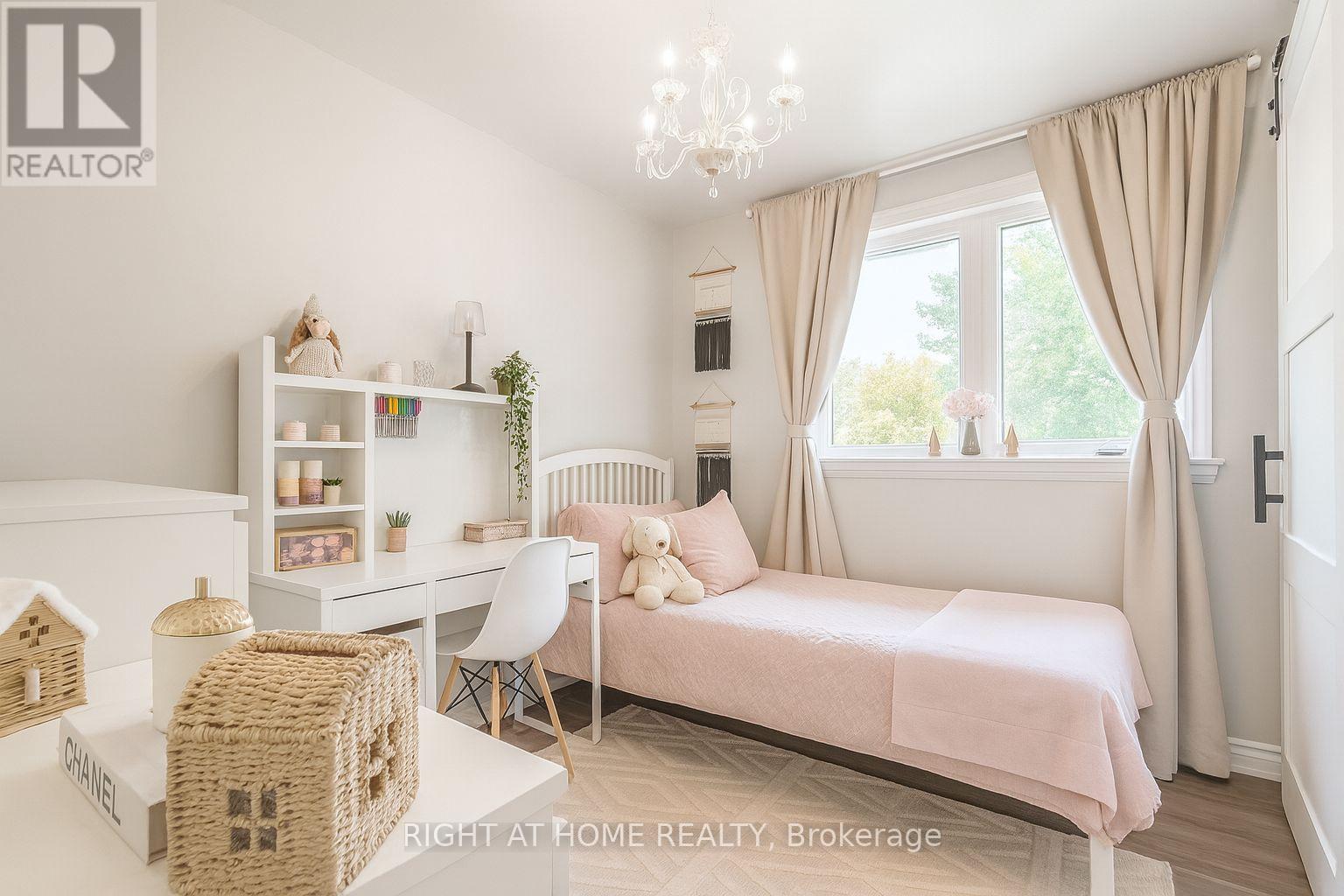 347 Zephyr Avenue, Ottawa, Ontario  K2B 5Z9 - Photo 14 - X12774078