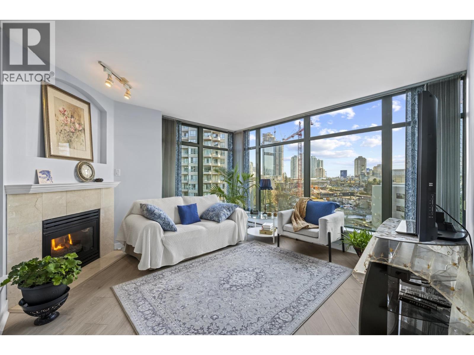 1001 4567 Hazel Street, Burnaby, British Columbia  V5H 4V4 - Photo 3 - R3087977