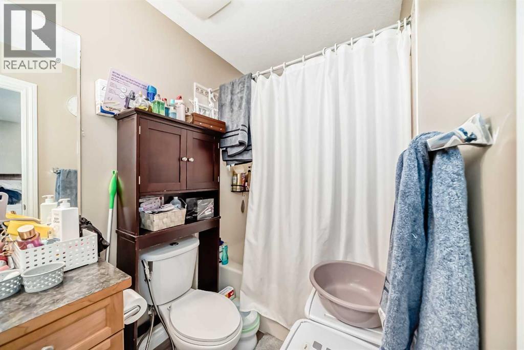 14 Dover Mews Se, Calgary, Alberta  T2B 0B6 - Photo 19 - A2276050