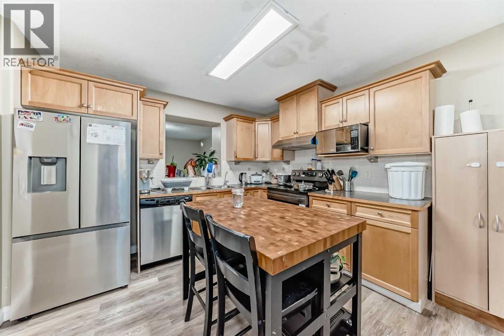 14 Dover Mews Se, Calgary, Alberta  T2B 0B6 - Photo 6 - A2276050