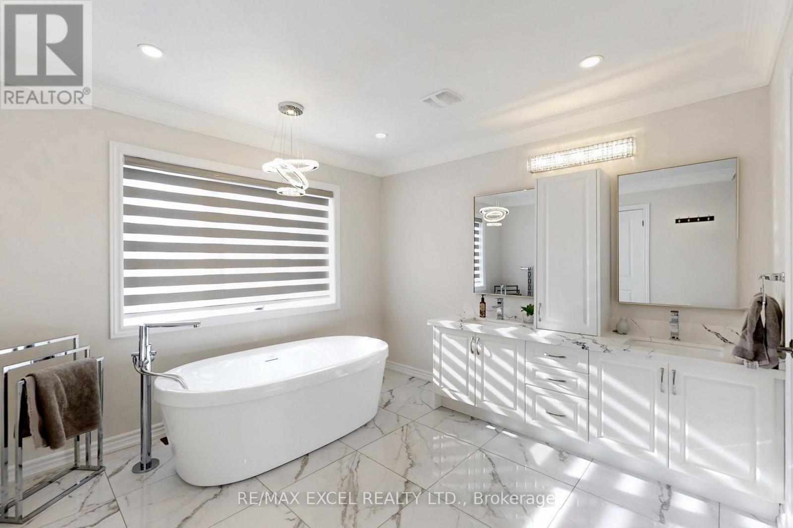 70 Swordfish Drive, Whitby, Ontario  L1P 0K5 - Photo 33 - E12774048