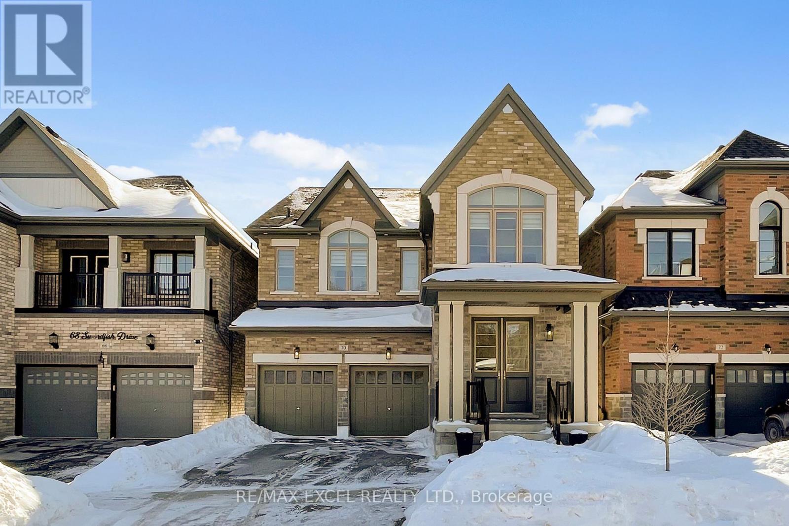 70 Swordfish Drive, Whitby, Ontario  L1P 0K5 - Photo 4 - E12774048