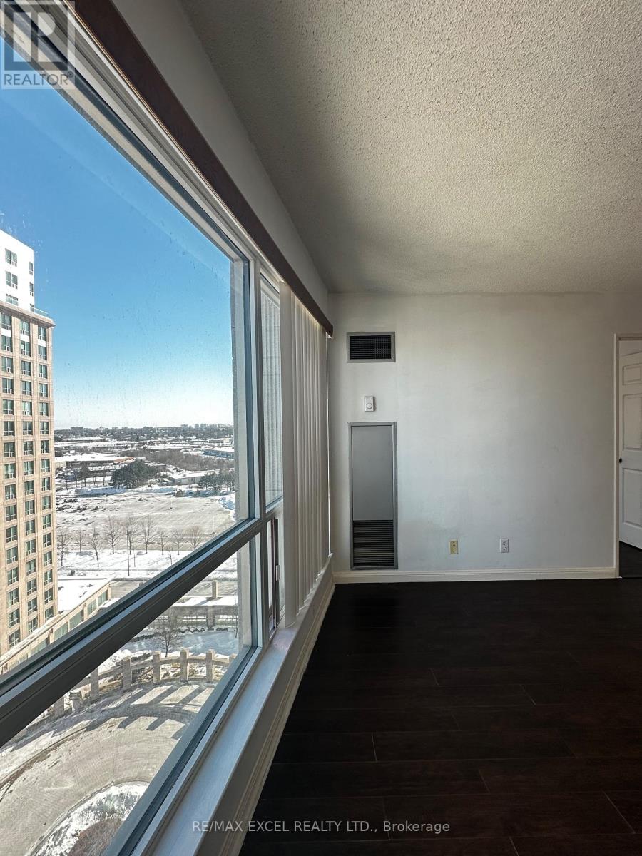 1605 - 18 Lee Centre Drive, Toronto, Ontario  M1H 3H5 - Photo 4 - E12774052