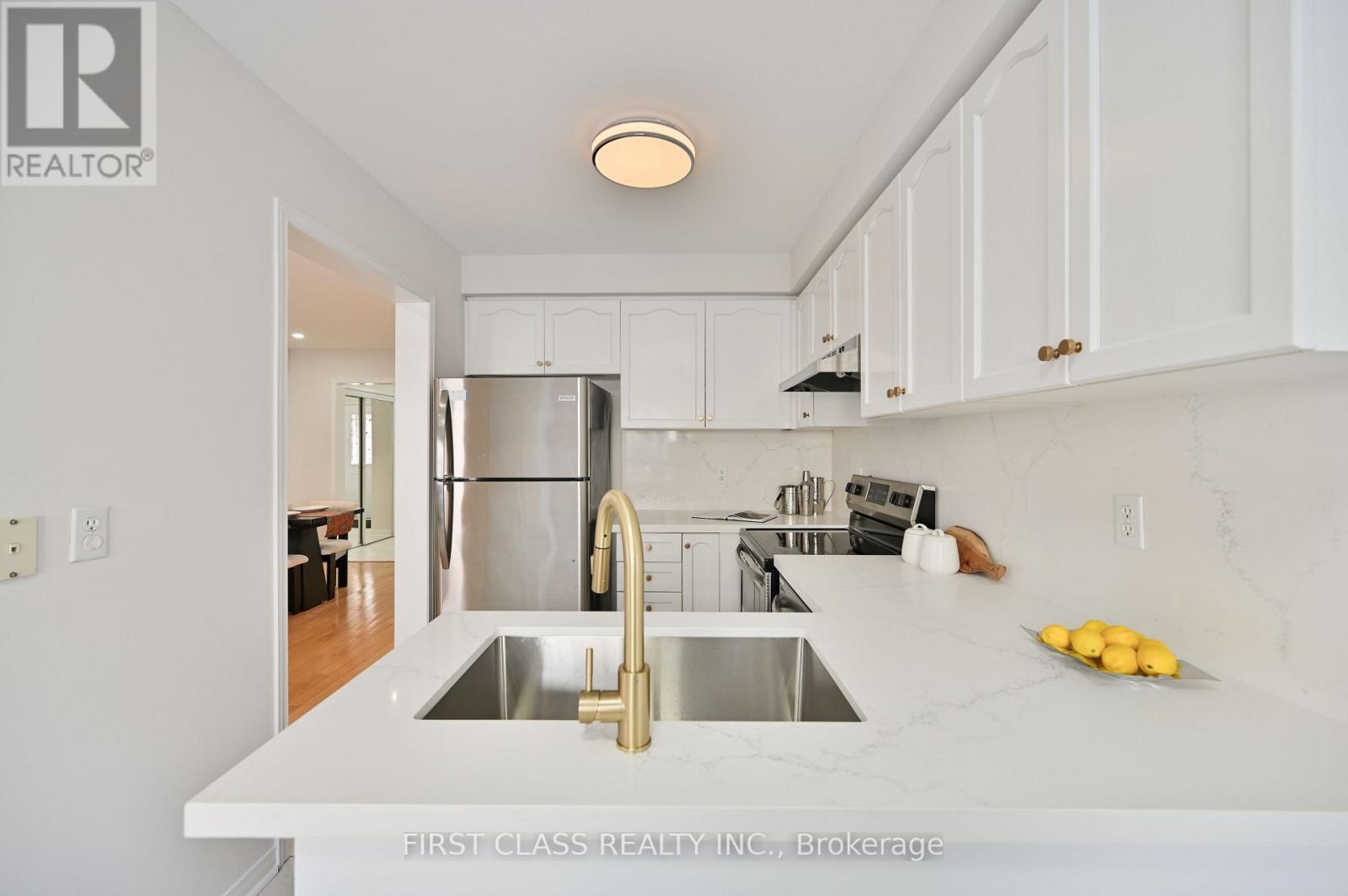 747 Joe Persechini Drive, Newmarket, Ontario  L3X 2S6 - Photo 15 - N12774076