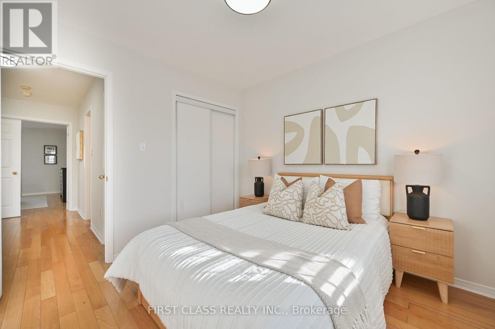 747 Joe Persechini Drive, Newmarket, Ontario  L3X 2S6 - Photo 25 - N12774076