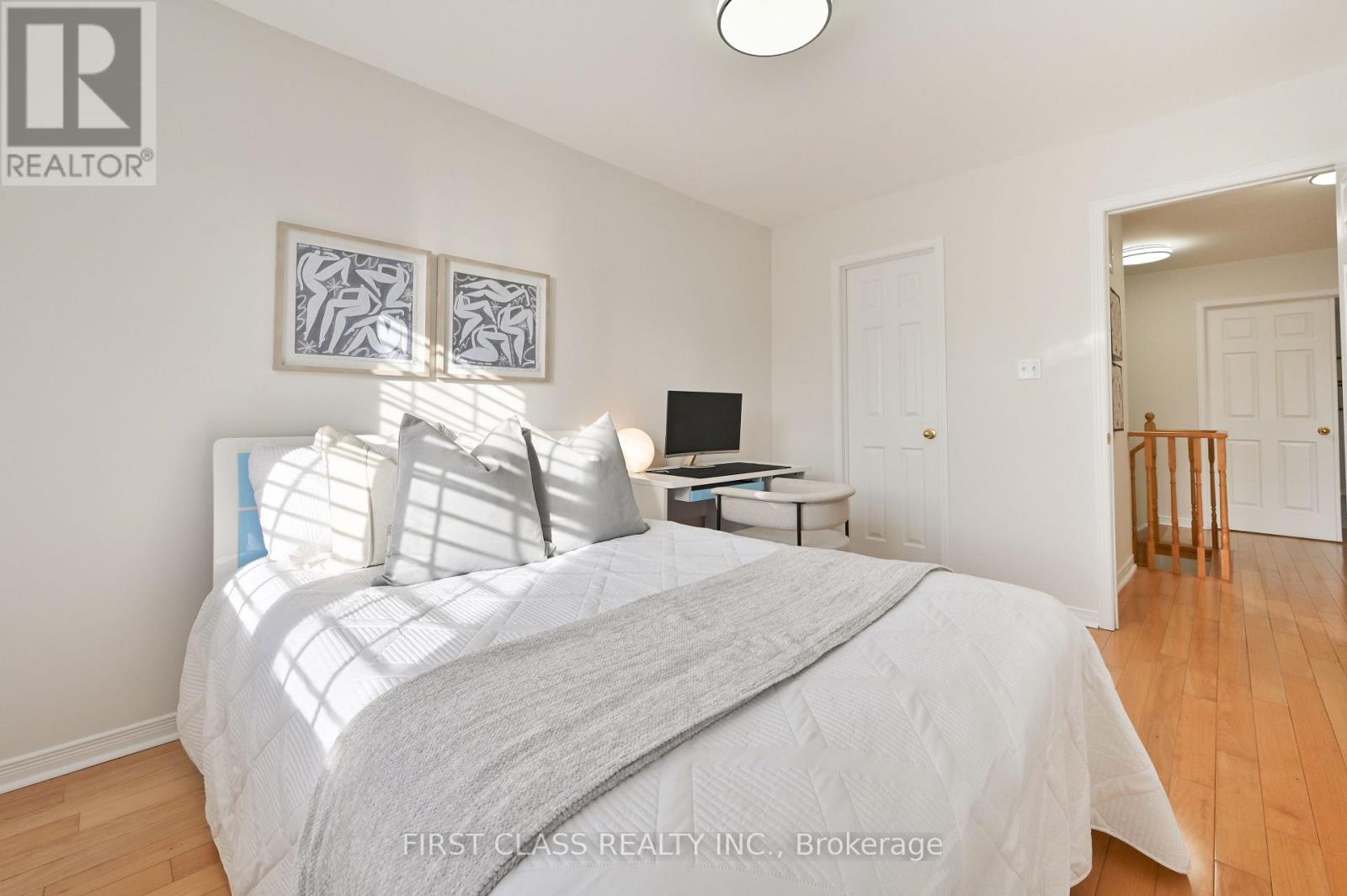 747 Joe Persechini Drive, Newmarket, Ontario  L3X 2S6 - Photo 27 - N12774076