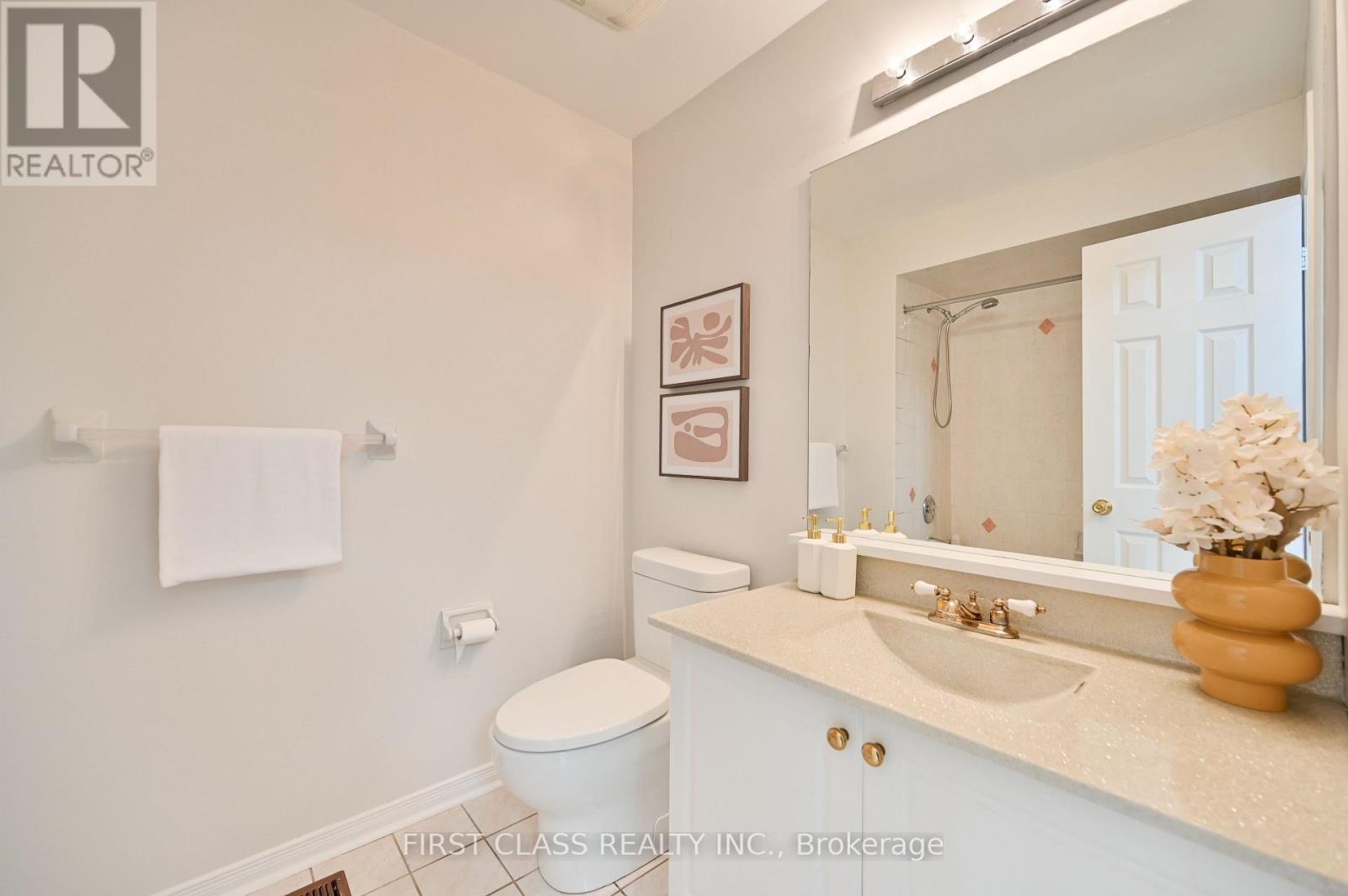 747 Joe Persechini Drive, Newmarket, Ontario  L3X 2S6 - Photo 28 - N12774076