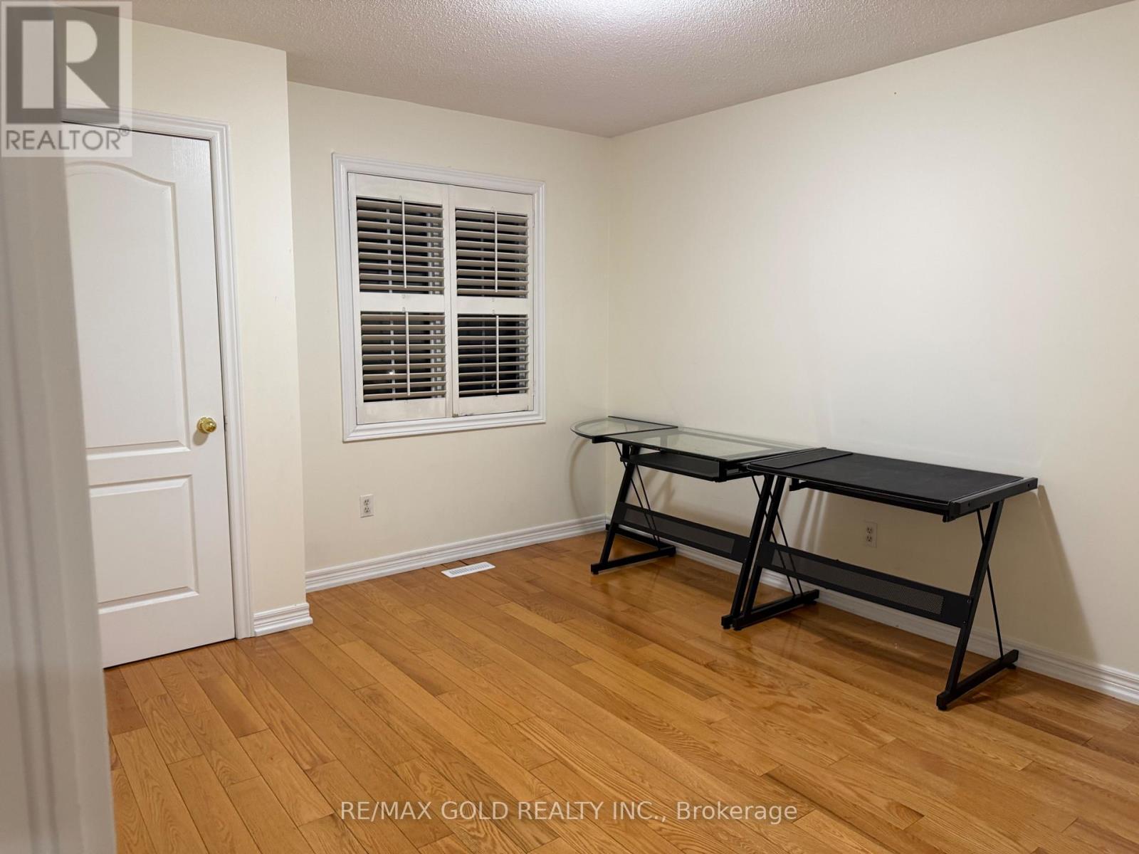 4 Plateau Drive, Brampton, Ontario  L6R 3G5 - Photo 14 - W12774054