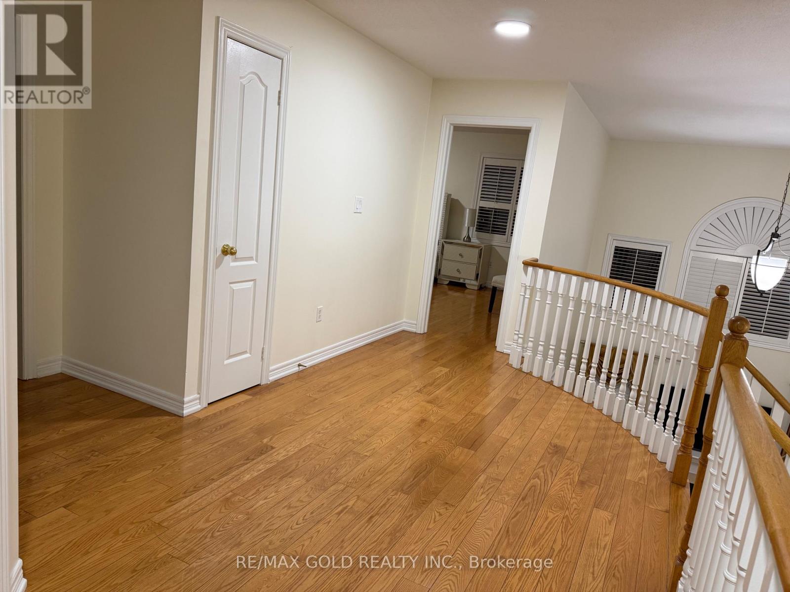 4 Plateau Drive, Brampton, Ontario  L6R 3G5 - Photo 9 - W12774054