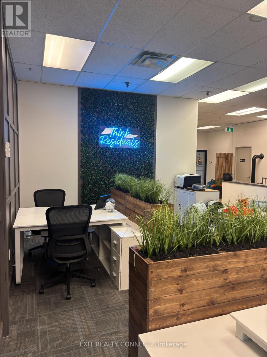 101 - 310 Main Street E, Milton, Ontario  L9T 1P5 - Photo 2 - W12774064