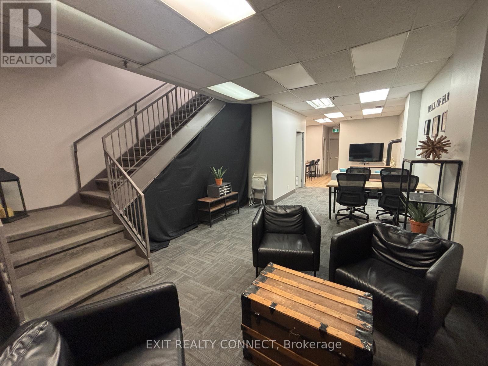 101 - 310 Main Street E, Milton, Ontario  L9T 1P5 - Photo 8 - W12774064