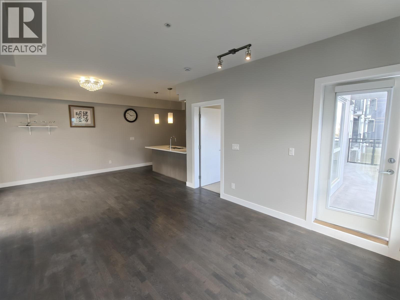 Listing Picture 14 of 40 : 212 10155 RIVER DRIVE, Richmond / 烈治文 - 魯藝地產 Yvonne Lu Group - MLS Medallion Club Member