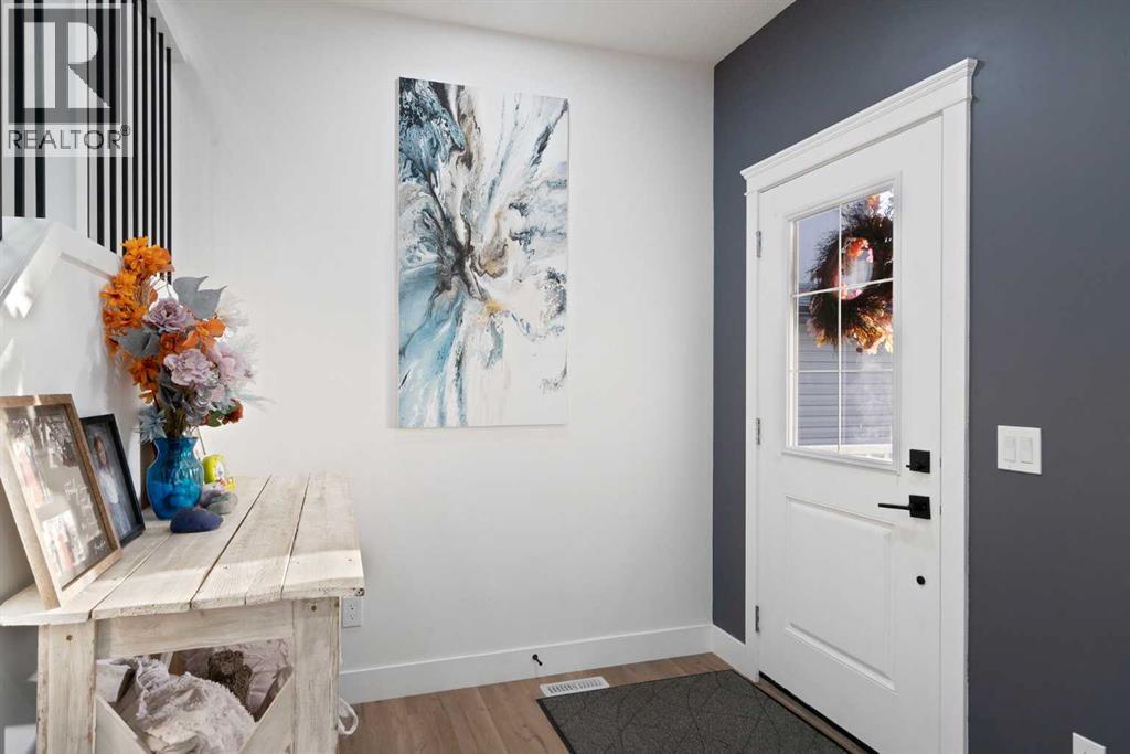 818 Edgefield Street, Strathmore, Alberta  T1P 0H6 - Photo 2 - A2282840