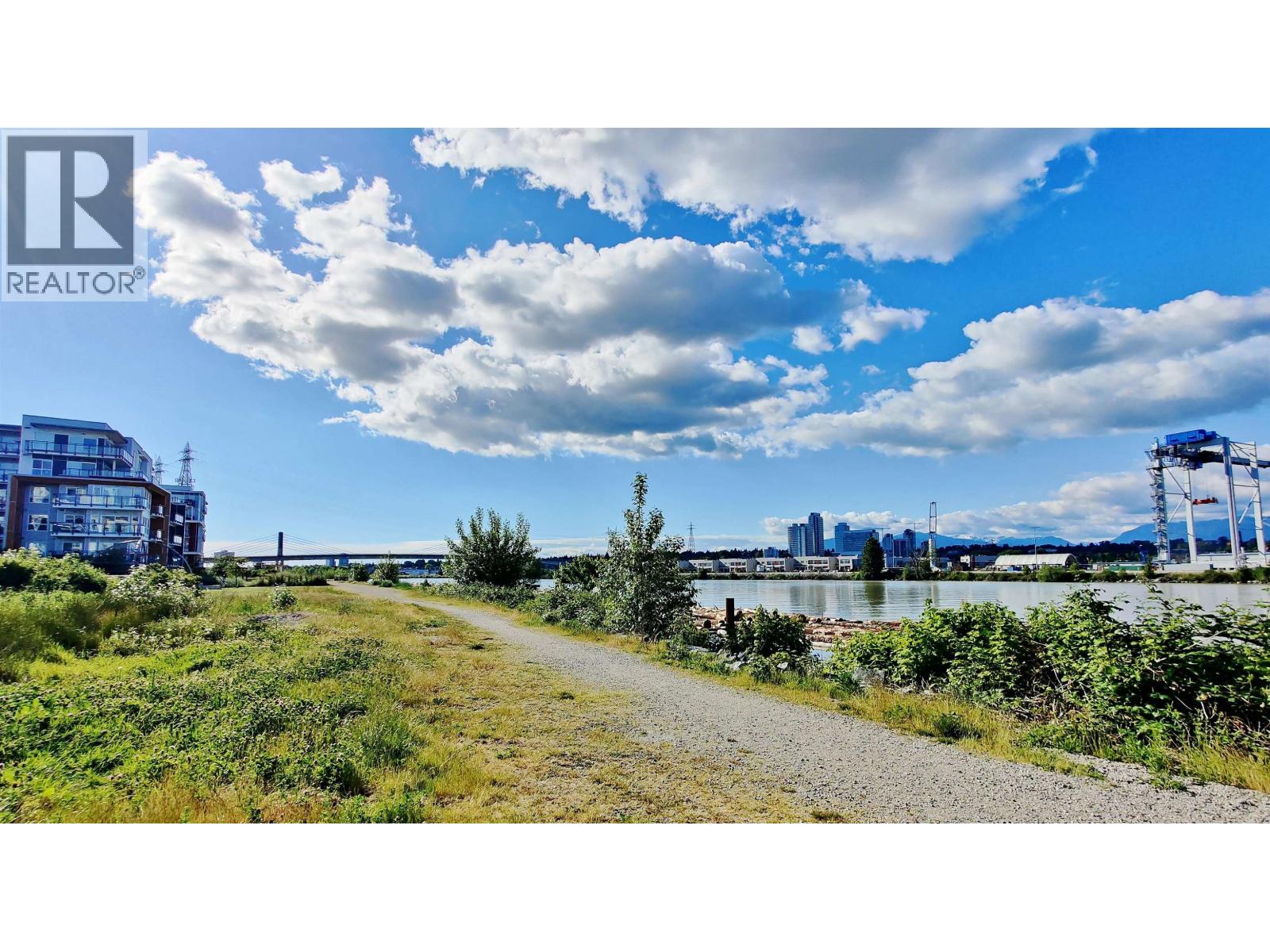 Listing Picture 36 of 40 : 212 10155 RIVER DRIVE, Richmond / 烈治文 - 魯藝地產 Yvonne Lu Group - MLS Medallion Club Member