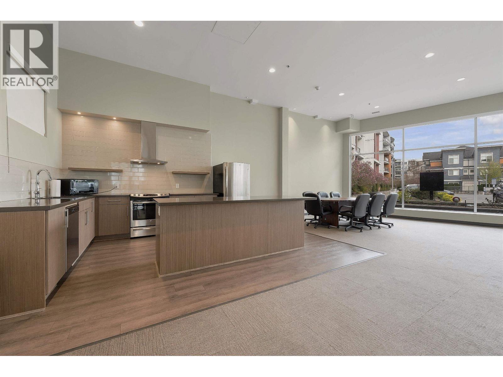 Listing Picture 37 of 40 : 212 10155 RIVER DRIVE, Richmond / 烈治文 - 魯藝地產 Yvonne Lu Group - MLS Medallion Club Member