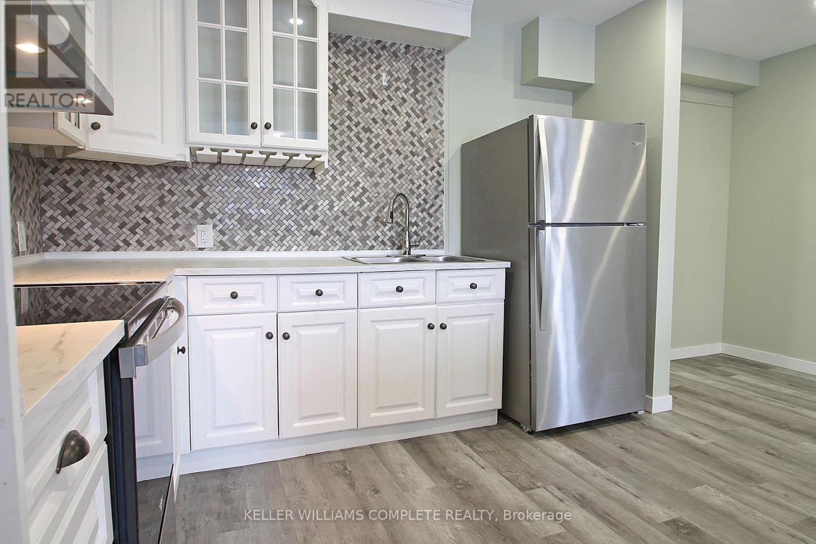 1 - 475 Harriet Street, Welland, Ontario  L3B 2H9 - Photo 3 - X12774086