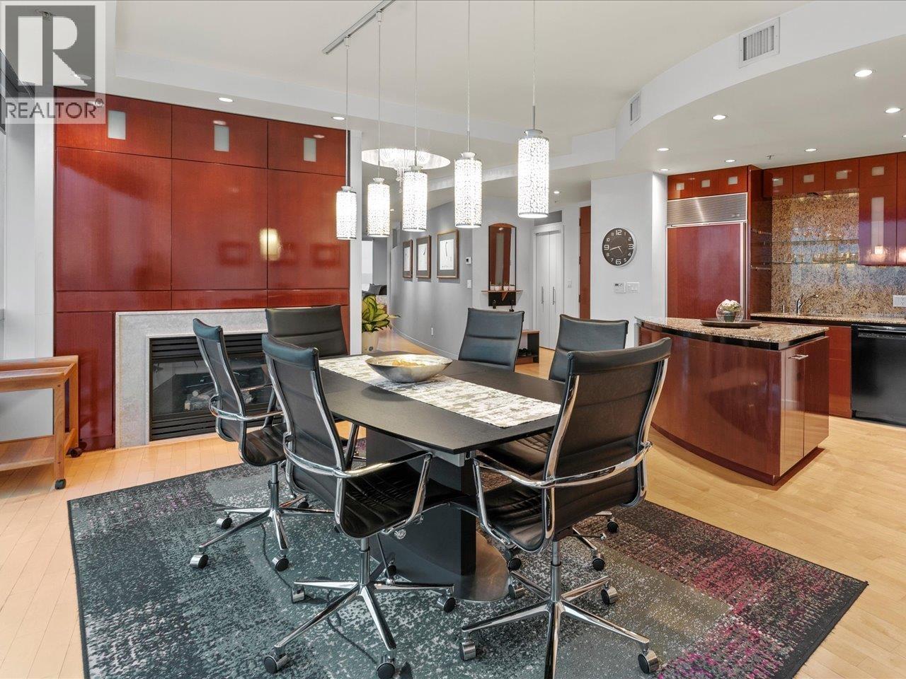 3704 938 Nelson Street, Vancouver, British Columbia  V6Z 3A7 - Photo 5 - R3088285