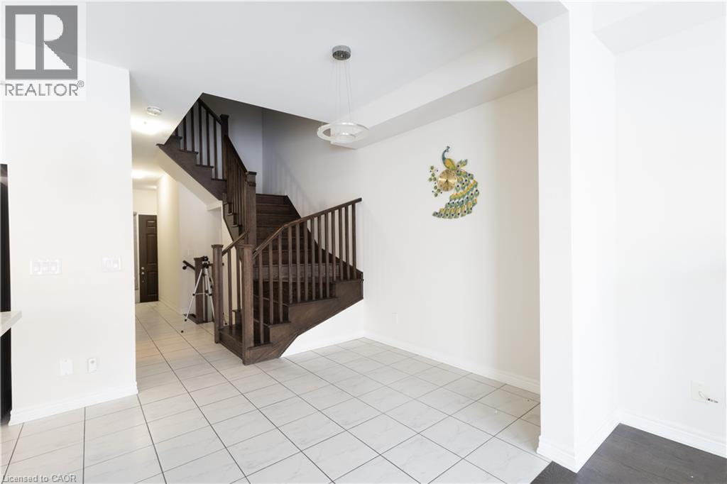 8 Grassbourne Avenue, Kitchener, Ontario  N2R 0R1 - Photo 6 - 40802988