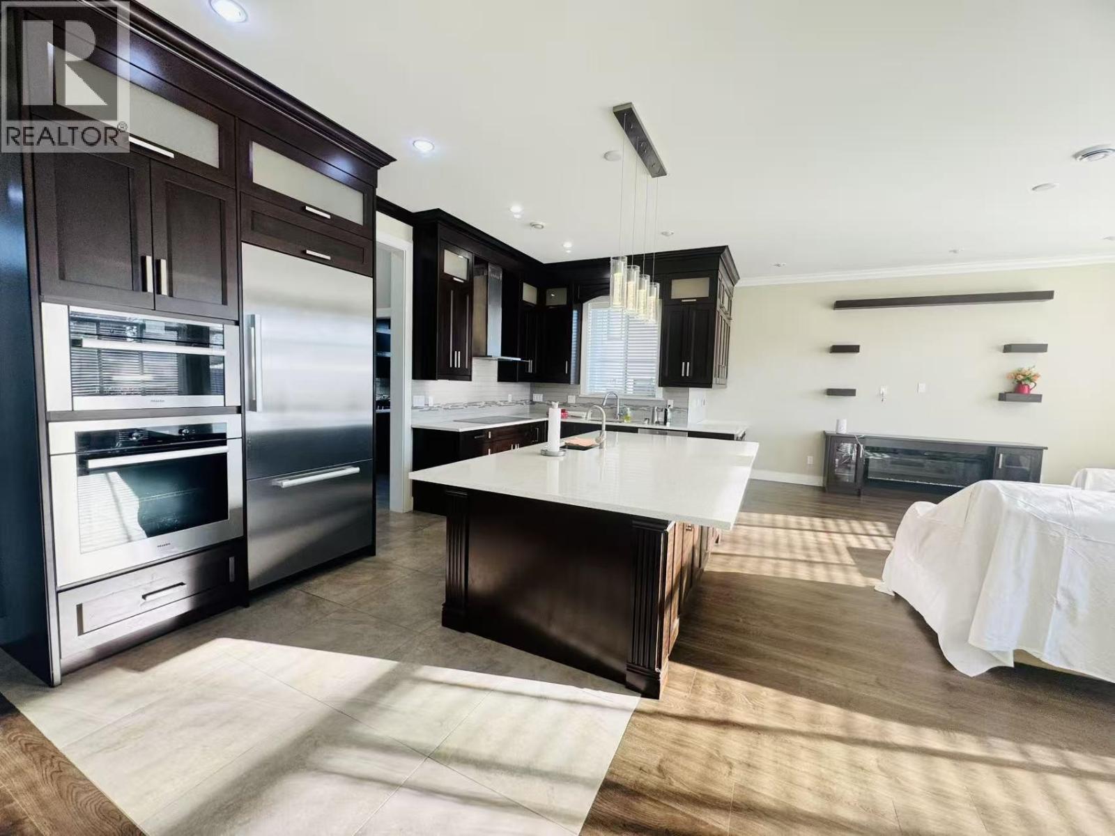 1690 Regan Avenue, Coquitlam, British Columbia  V3J 3B9 - Photo 8 - R3087385