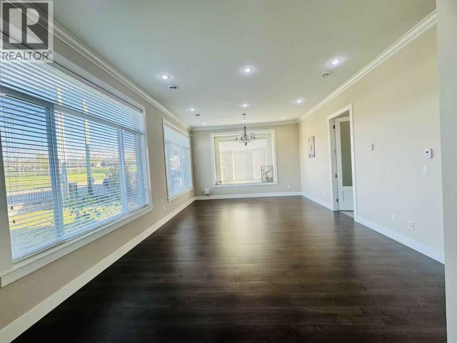 1690 Regan Avenue, Coquitlam, British Columbia  V3J 3B9 - Photo 3 - R3087385