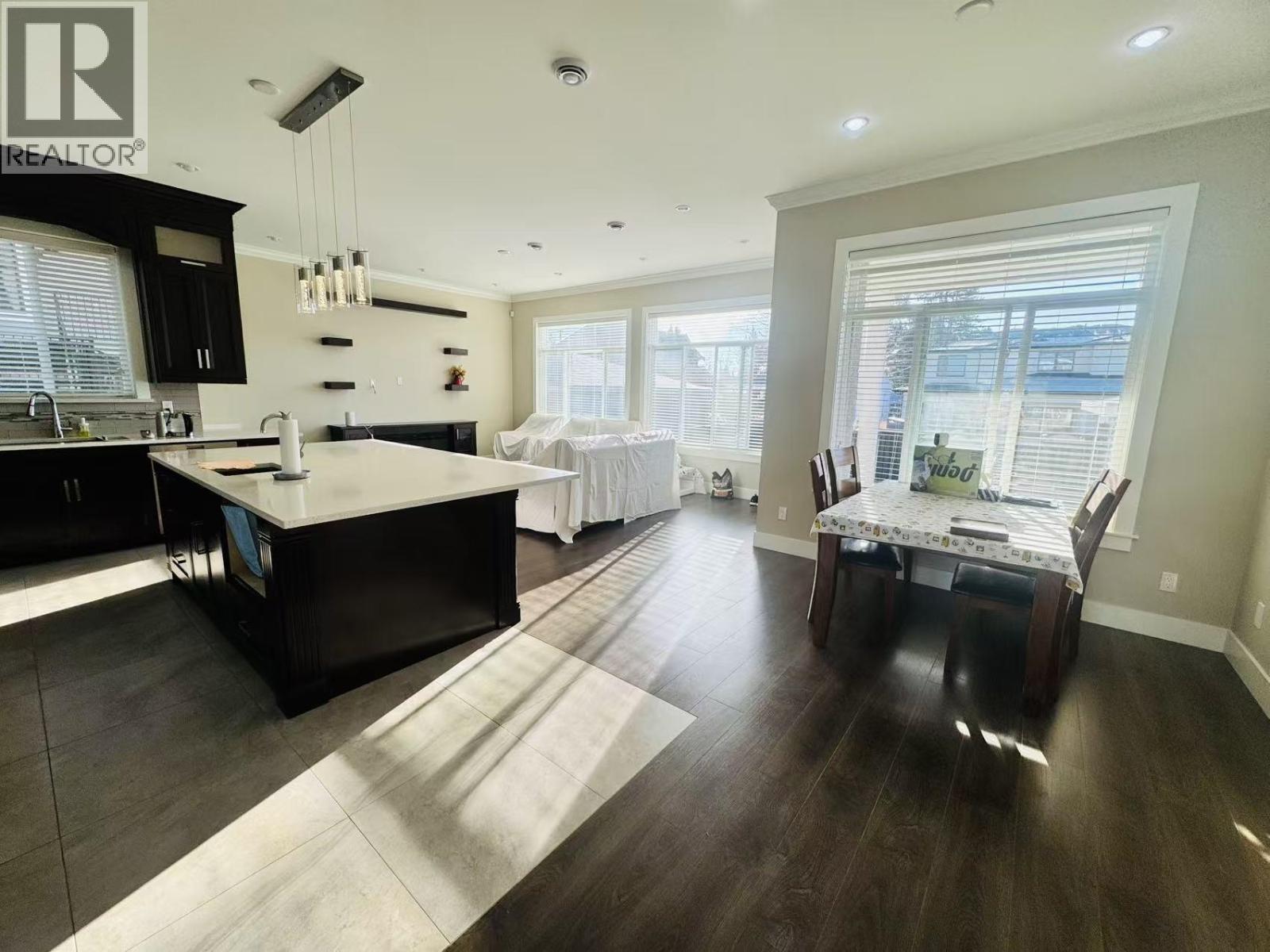 1690 Regan Avenue, Coquitlam, British Columbia  V3J 3B9 - Photo 9 - R3087385