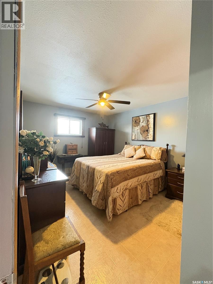 810 Main Street, Big River, Saskatchewan  S0J 0E0 - Photo 15 - SK027584