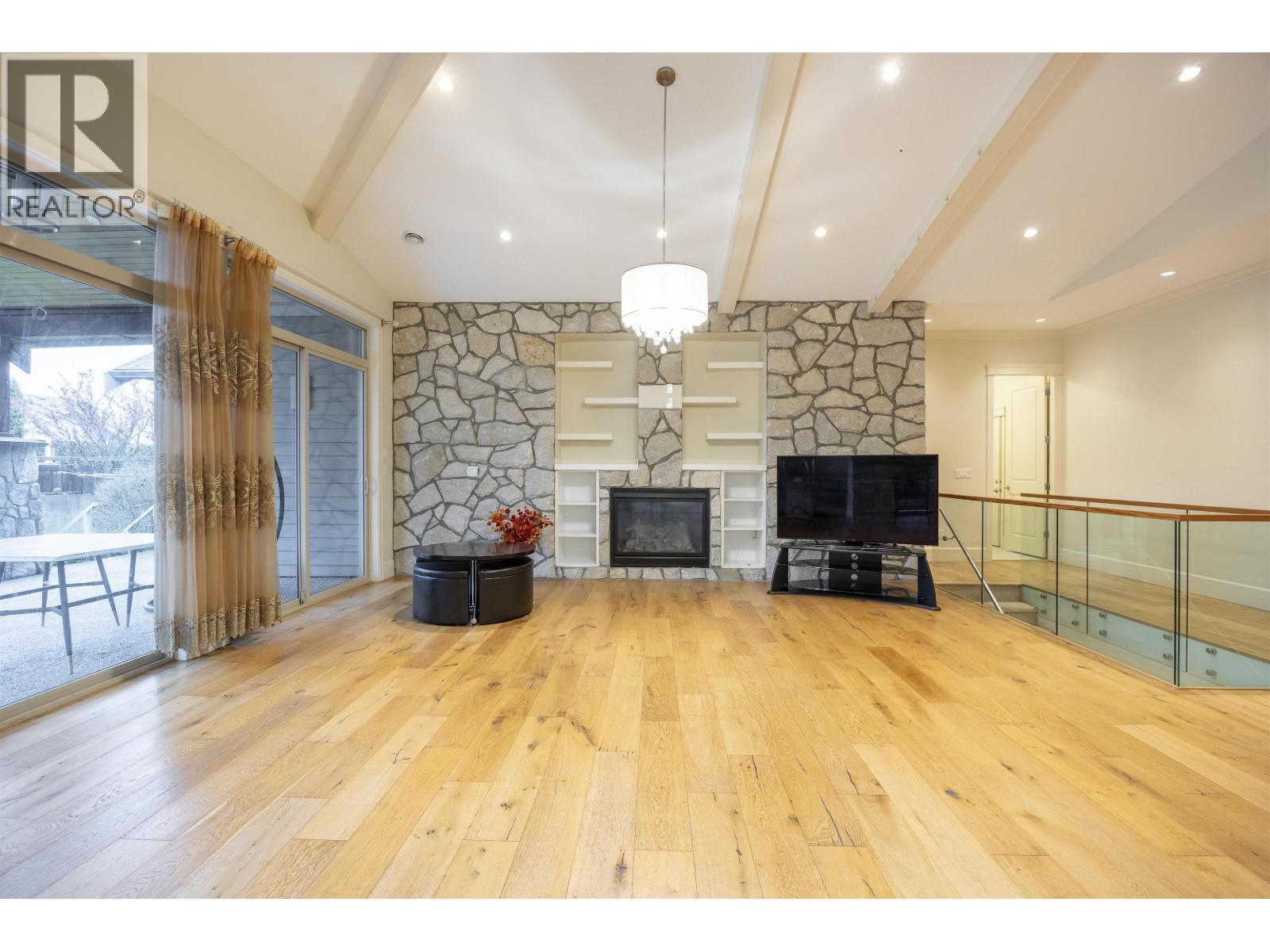 963 51a Street, Tsawwassen, British Columbia  V4M 2X9 - Photo 5 - R3088233