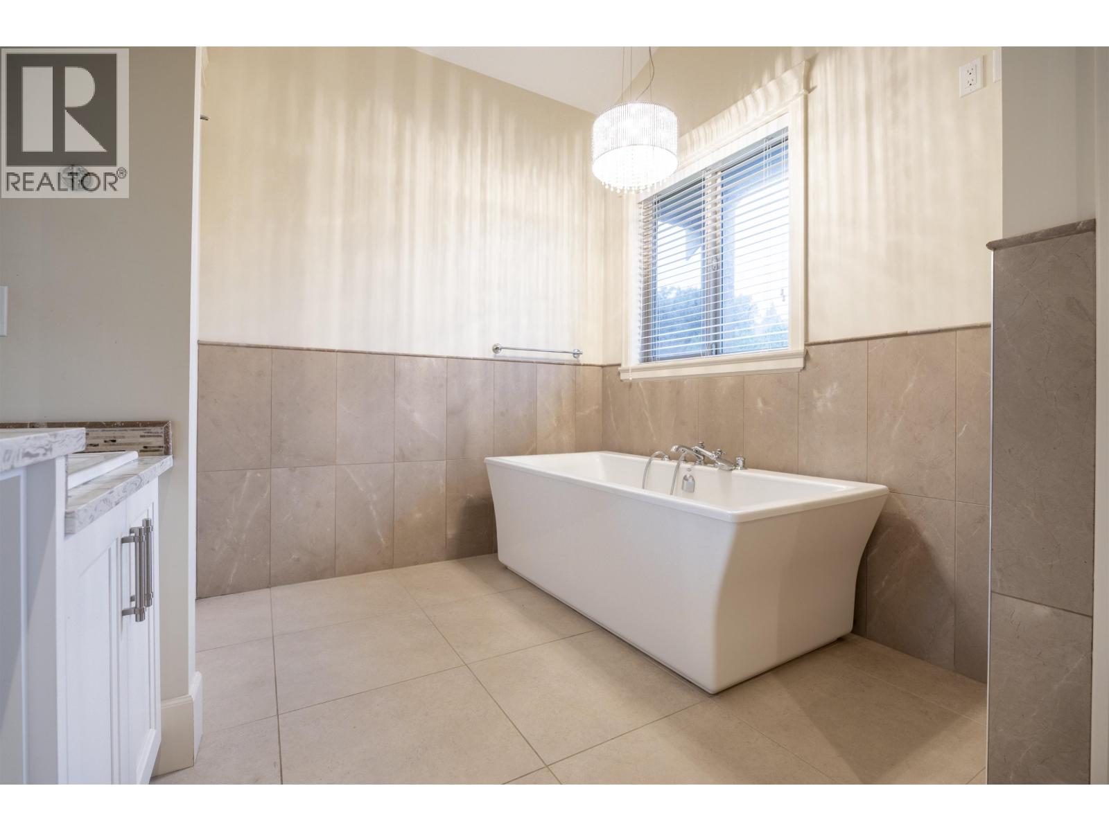 963 51a Street, Tsawwassen, British Columbia  V4M 2X9 - Photo 21 - R3088233