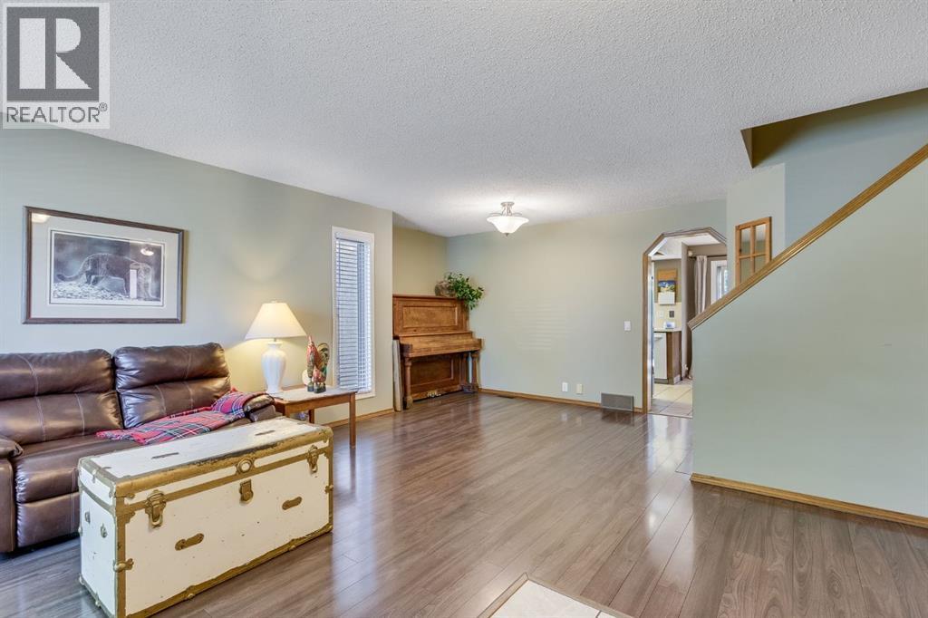 212 Mckerrell Way Se, Calgary, Alberta  T2Z 1N8 - Photo 3 - A2278396