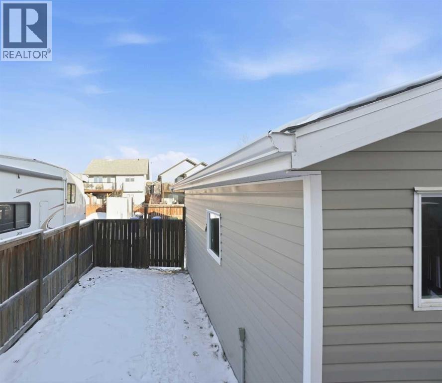 36 Ibbotson Close, Red Deer, Alberta  T4R 0C7 - Photo 7 - A2279906