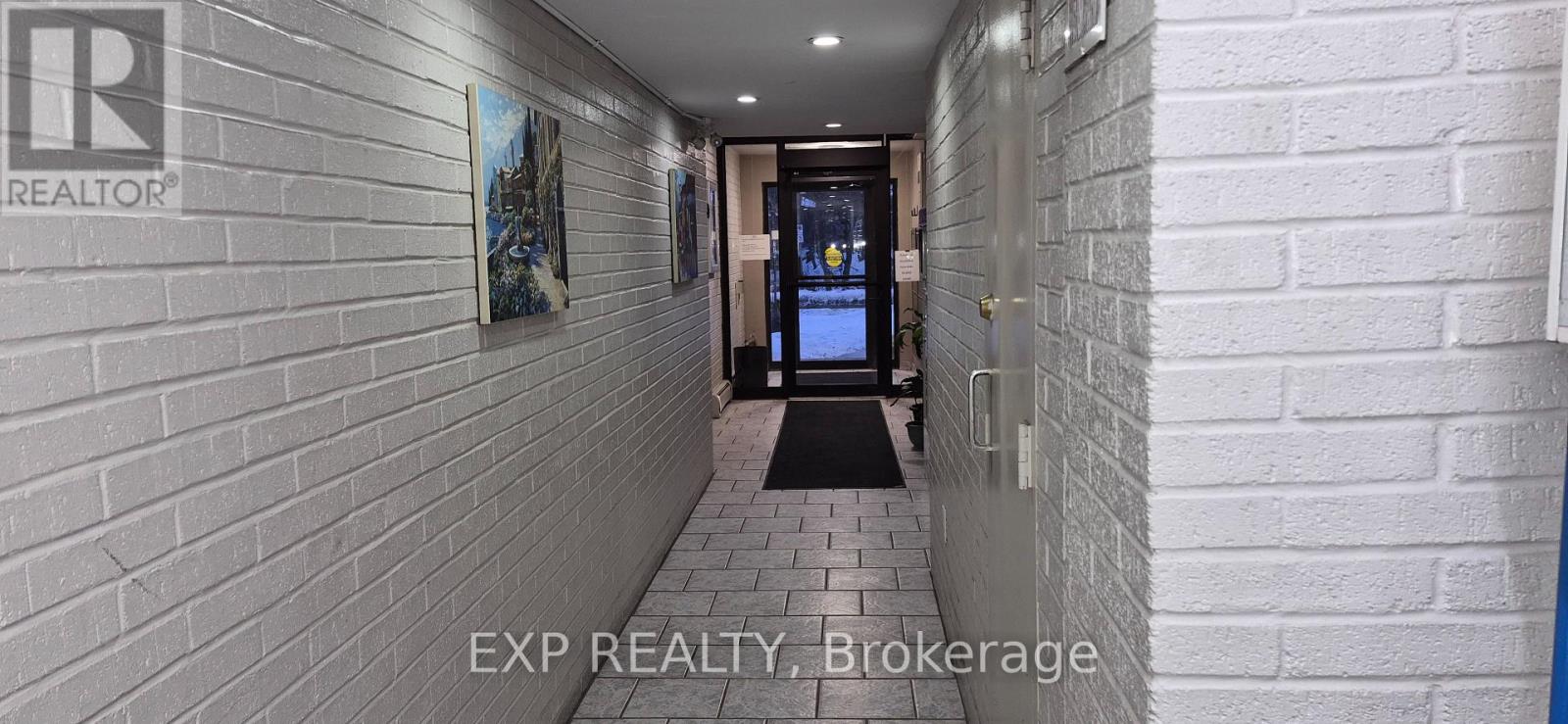 26 - 2373 King Street E, Hamilton, Ontario  L8K 1X9 - Photo 25 - X12770350