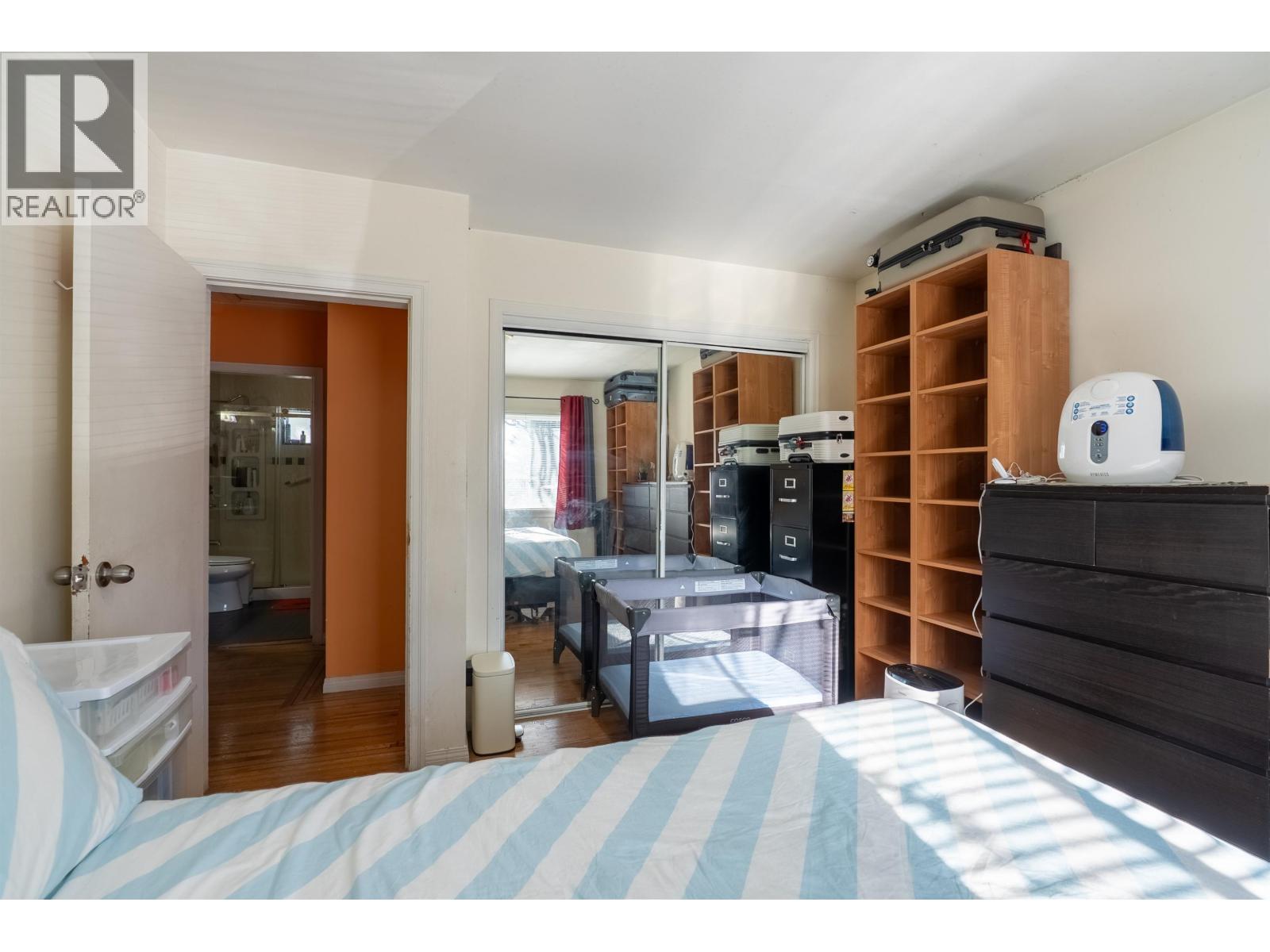 22023 Lougheed Highway, Maple Ridge, British Columbia  V2X 2S7 - Photo 17 - R3075295