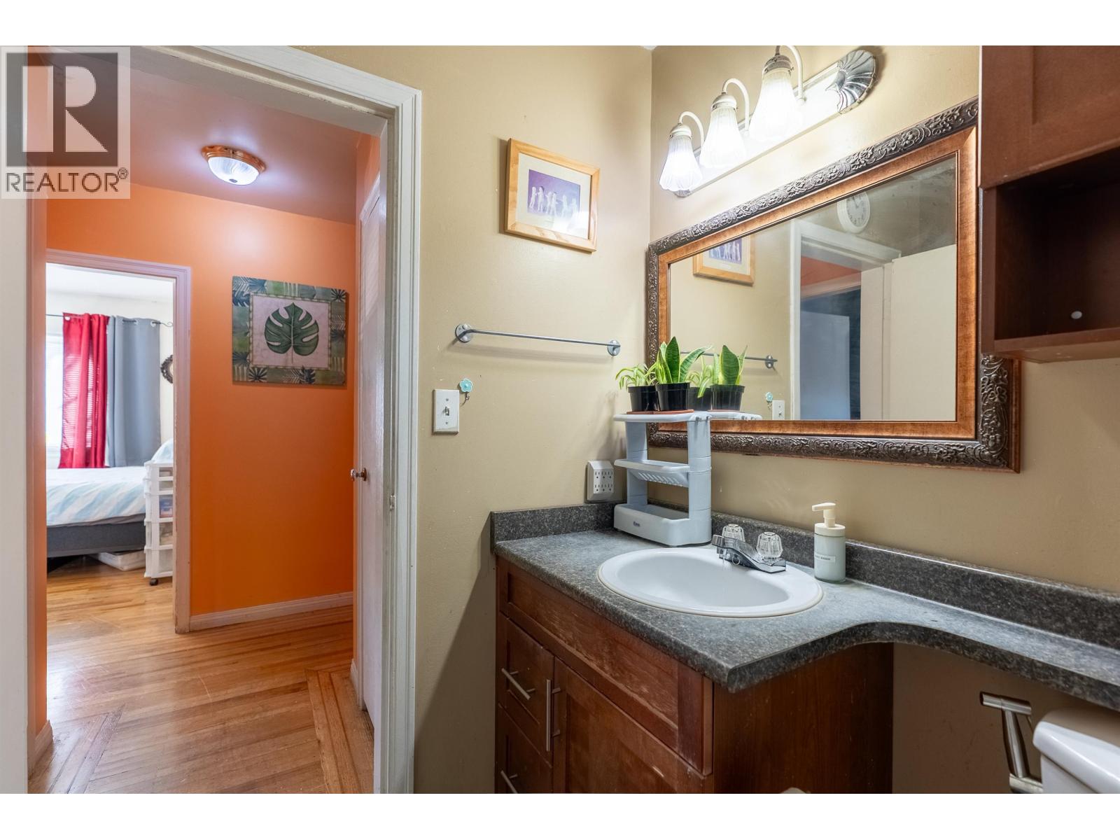 22023 Lougheed Highway, Maple Ridge, British Columbia  V2X 2S7 - Photo 20 - R3075295