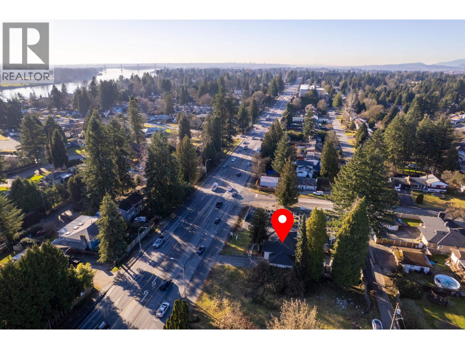 22023 Lougheed Highway, Maple Ridge, British Columbia  V2X 2S7 - Photo 2 - R3075295