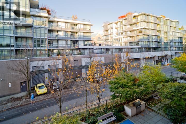 Listing Picture 3 of 20 : 302 2033 W 10TH AVENUE, Vancouver / 溫哥華 - 魯藝地產 Yvonne Lu Group - MLS Medallion Club Member