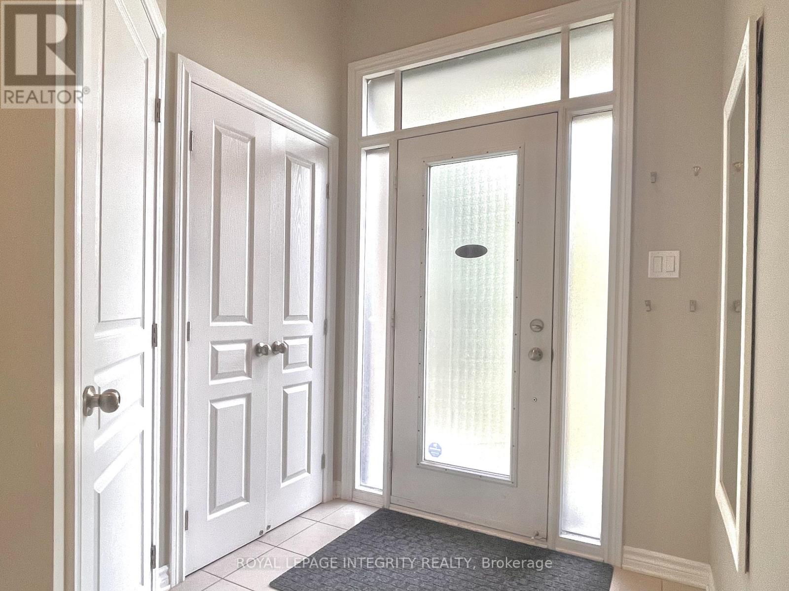 616 Whitecliffs Avenue, Ottawa, Ontario  K1V 2N4 - Photo 2 - X12774114