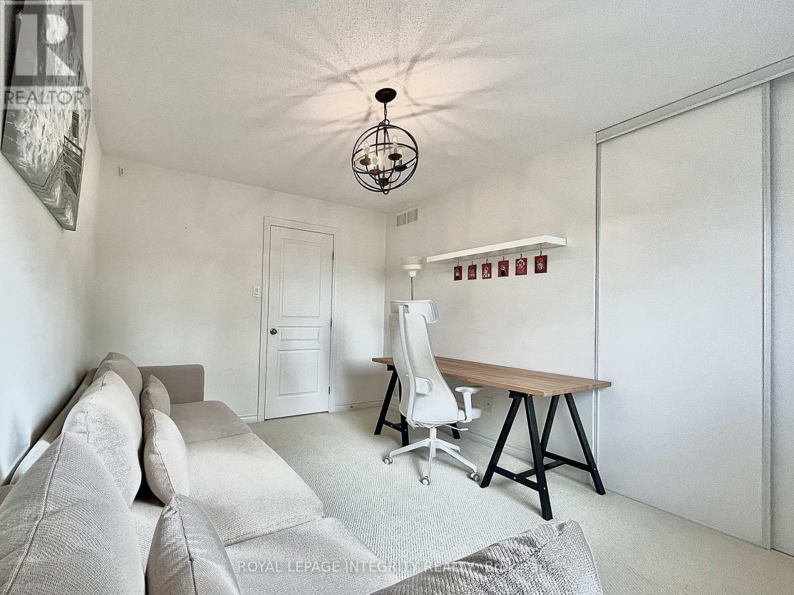 616 Whitecliffs Avenue, Ottawa, Ontario  K1V 2N4 - Photo 23 - X12774114