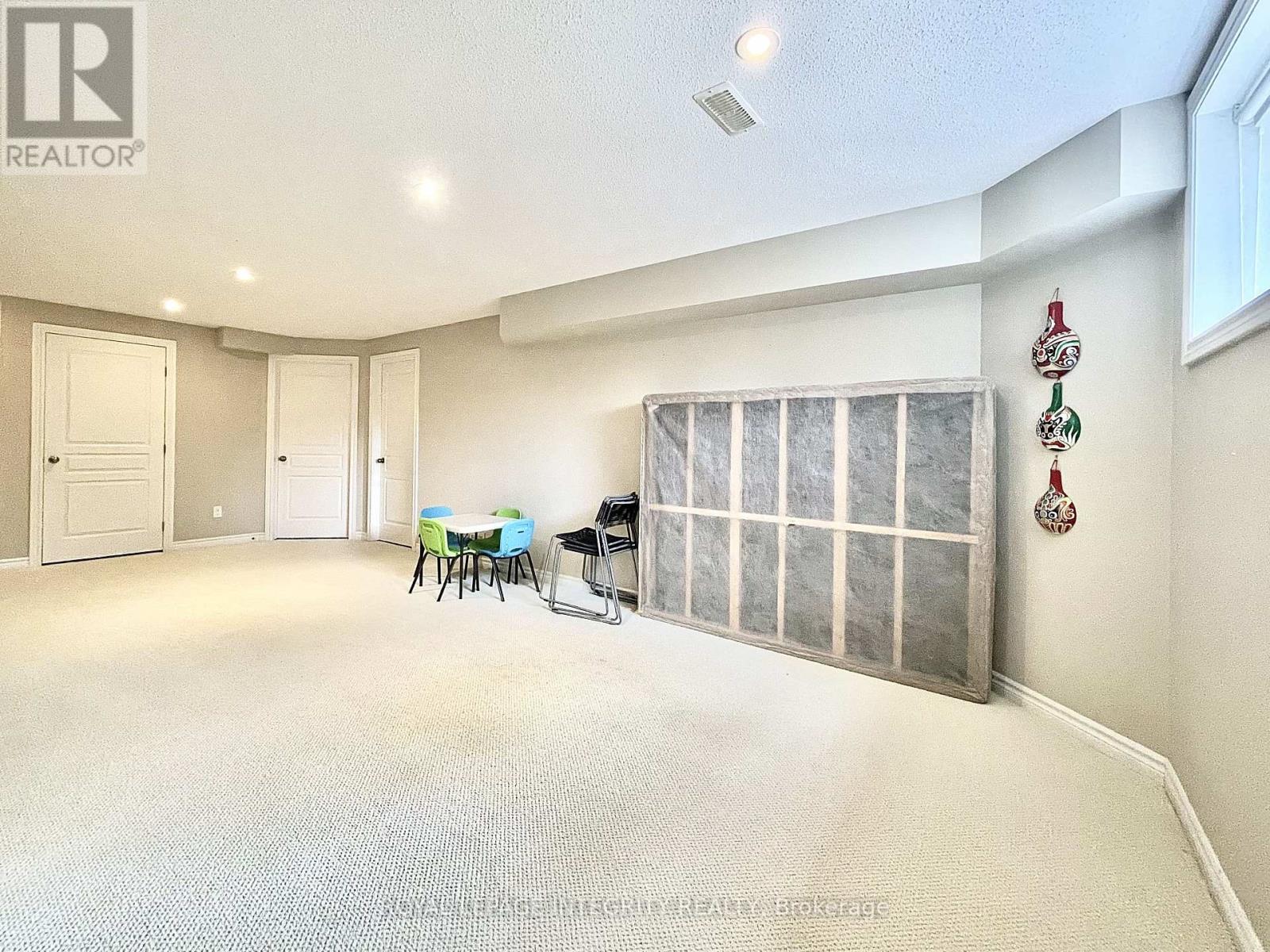 616 Whitecliffs Avenue, Ottawa, Ontario  K1V 2N4 - Photo 26 - X12774114