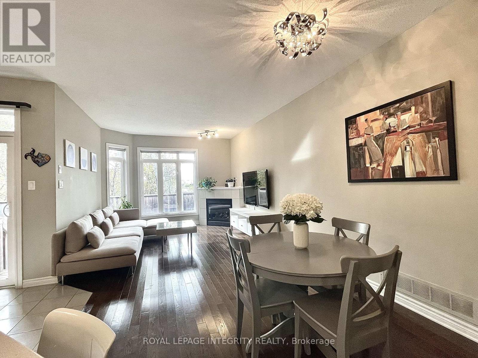 616 Whitecliffs Avenue, Ottawa, Ontario  K1V 2N4 - Photo 5 - X12774114