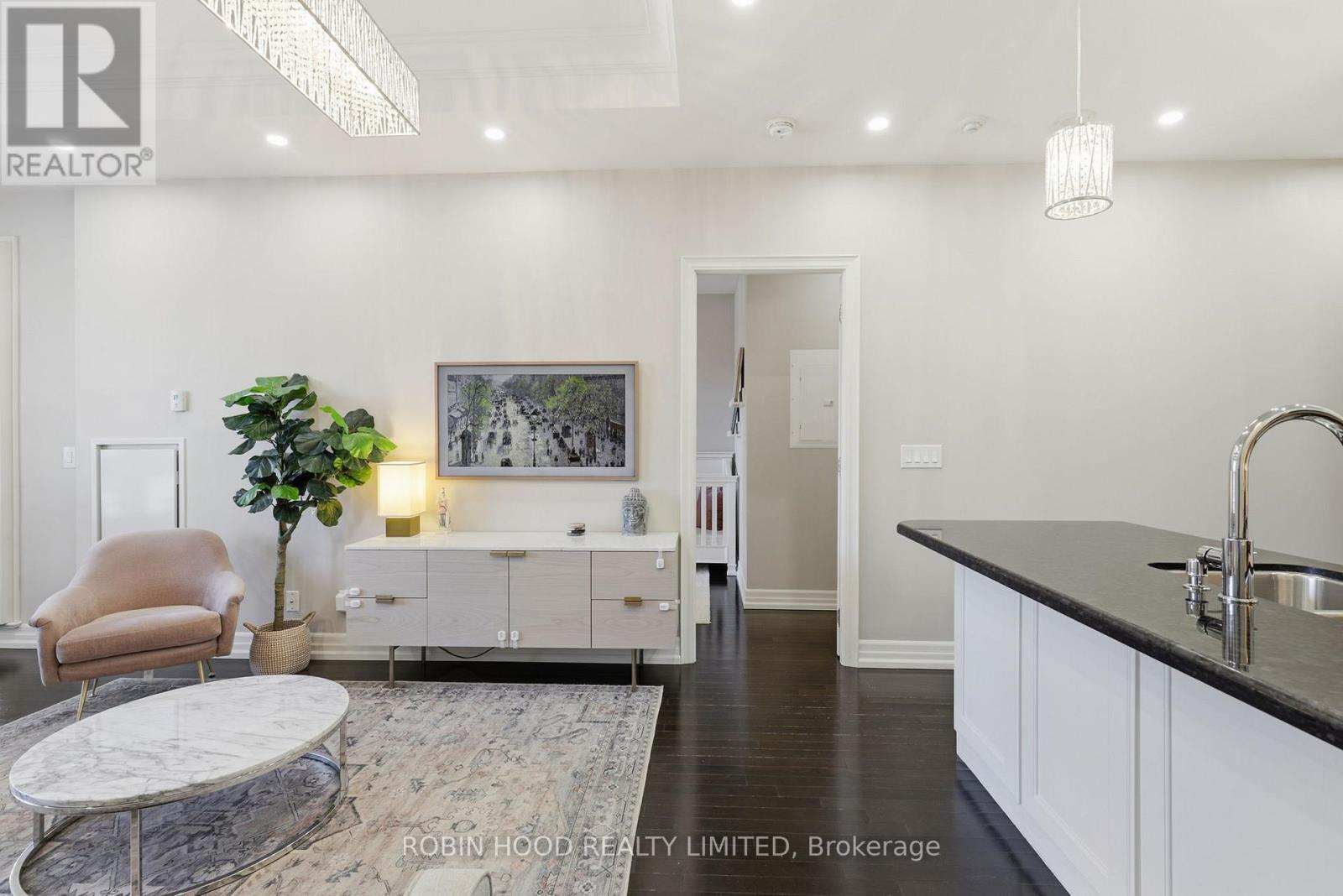 331 - 21 Burkebrook Place, Toronto, Ontario  M4G 0A2 - Photo 17 - C12774102