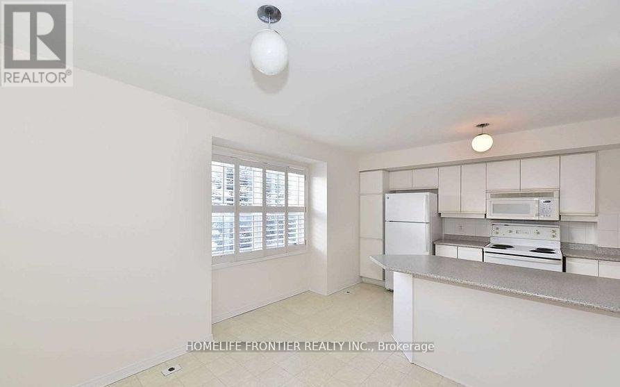 2c Leaside Park Drive, Toronto, Ontario  M4H 1R3 - Photo 12 - C12774106