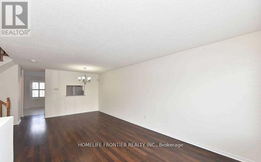 2c Leaside Park Drive, Toronto, Ontario  M4H 1R3 - Photo 8 - C12774106