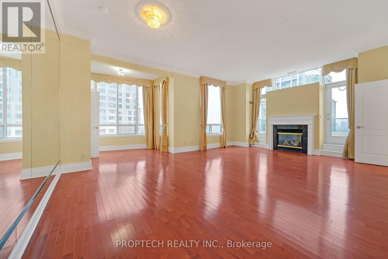 Uph4 - 2 Rean Drive, Toronto, Ontario  M2K 3B8 - Photo 4 - C12774110