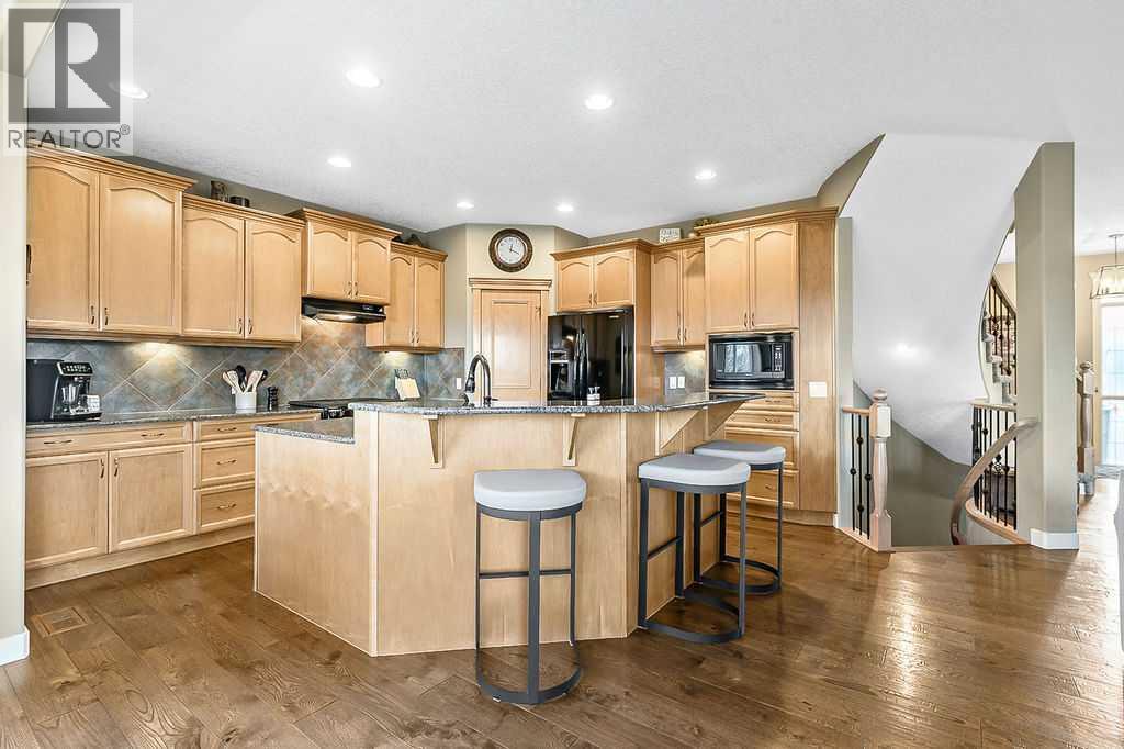 208 Tuscany Ravine View Nw, Calgary, Alberta  T3L 2W2 - Photo 9 - A2285022