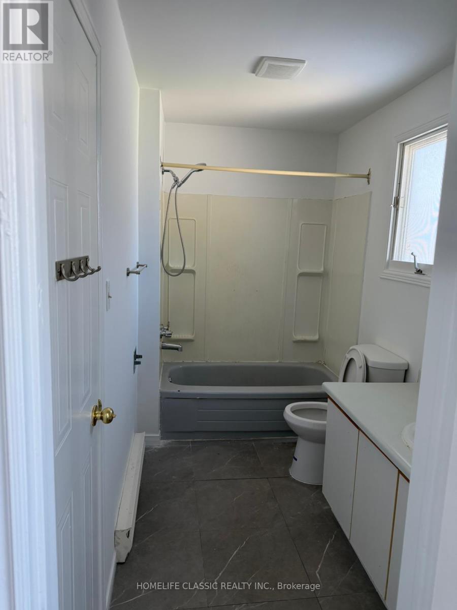 1577 Norwill Crescent, Oshawa (Samac), Ontario  L1G 7V4 - Photo 13 - E12774122