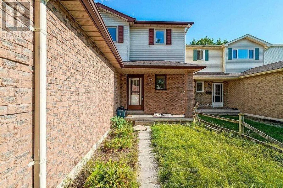 1577 Norwill Crescent, Oshawa (Samac), Ontario  L1G 7V4 - Photo 3 - E12774122