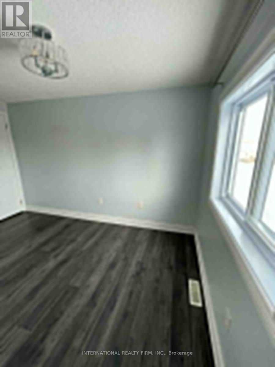 63 Wessenger Drive, Barrie, Ontario  L4N 8P8 - Photo 21 - S12774130