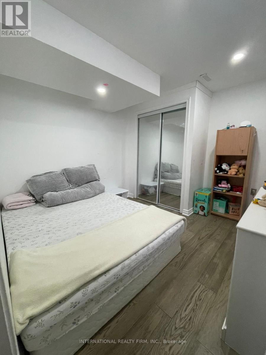 63 Wessenger Drive, Barrie, Ontario  L4N 8P8 - Photo 41 - S12774130