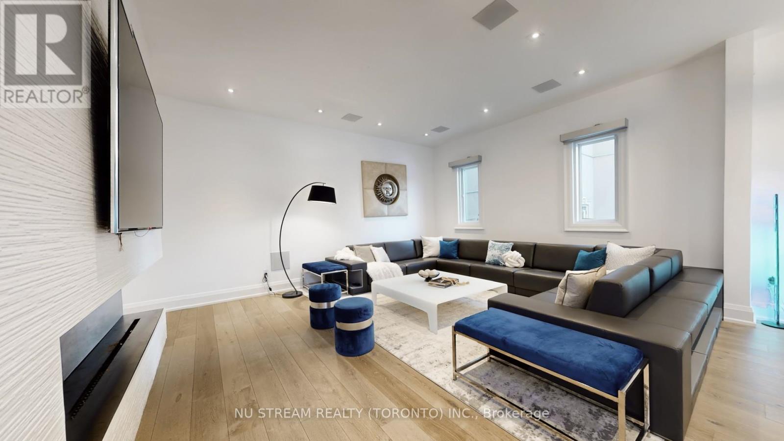 3425 Lakeshore Road W, Oakville, Ontario  L6L 0A3 - Photo 11 - W12774104